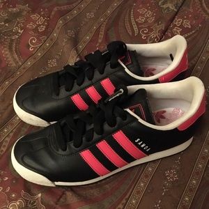 Women’s Samoa Adidas